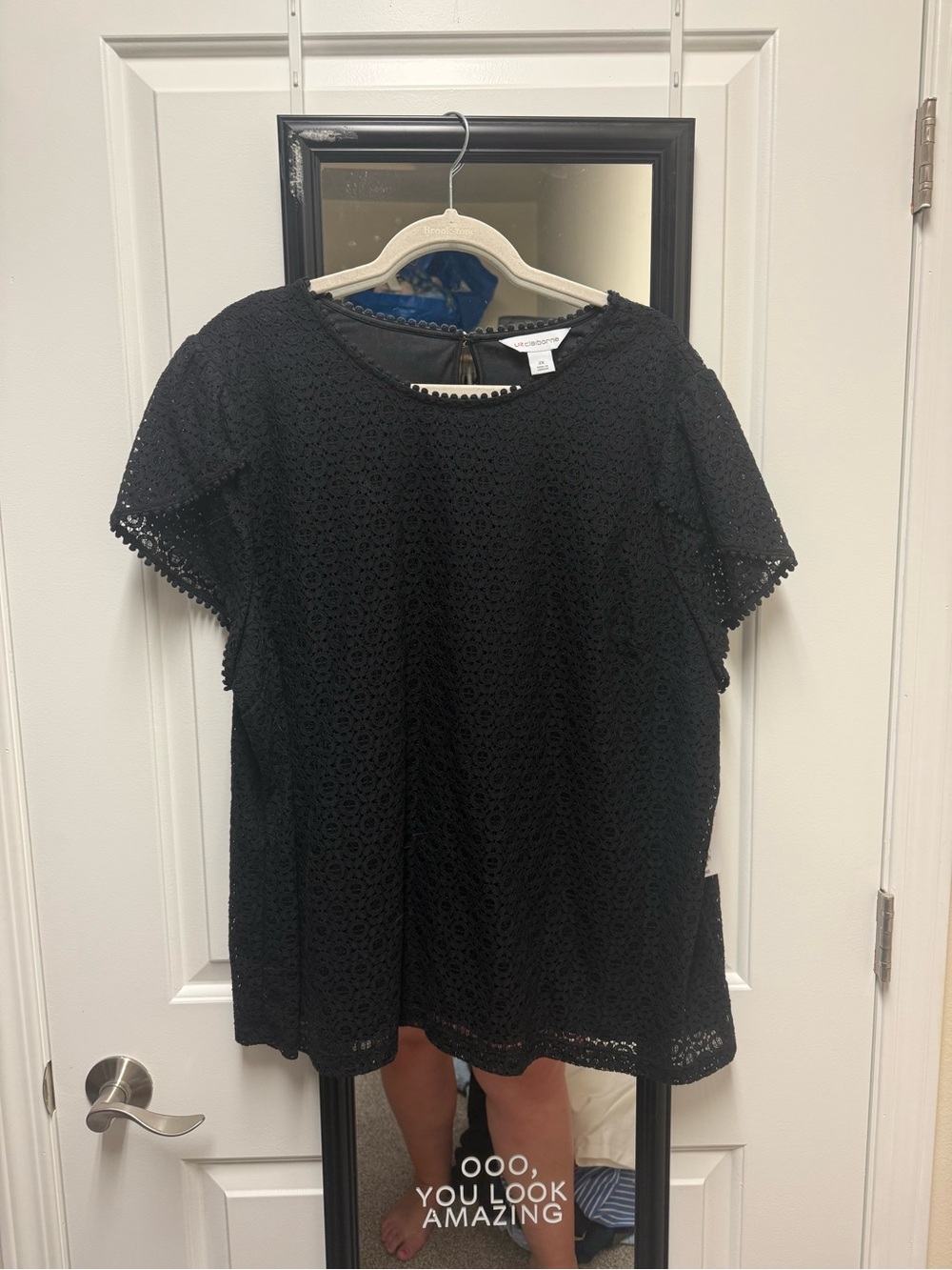 Liz Claiborne Black Eyelet Lace Short Sleeve Top